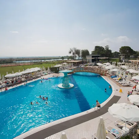 Water Side And Otel 5*